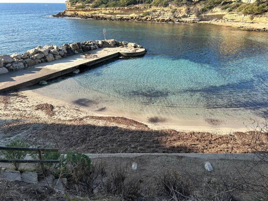 Villa Pieds Dans L'Eau 卡里勒鲁埃 外观 照片